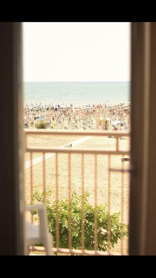 Hotel Karibe Bibione Esterno foto