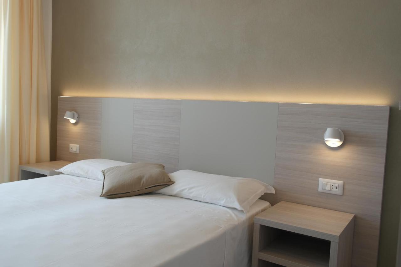 Hotel Karibe Bibione Esterno foto
