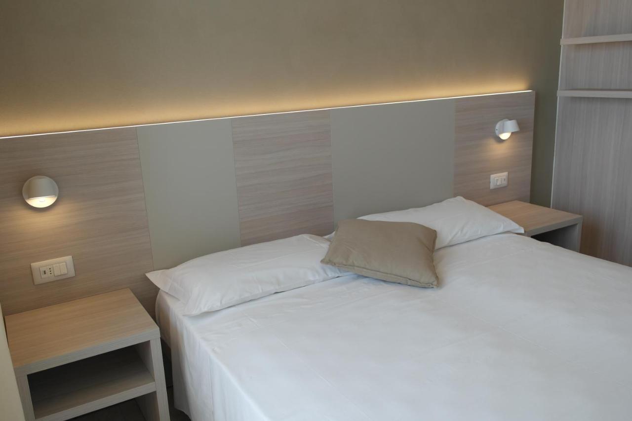Hotel Karibe Bibione Esterno foto