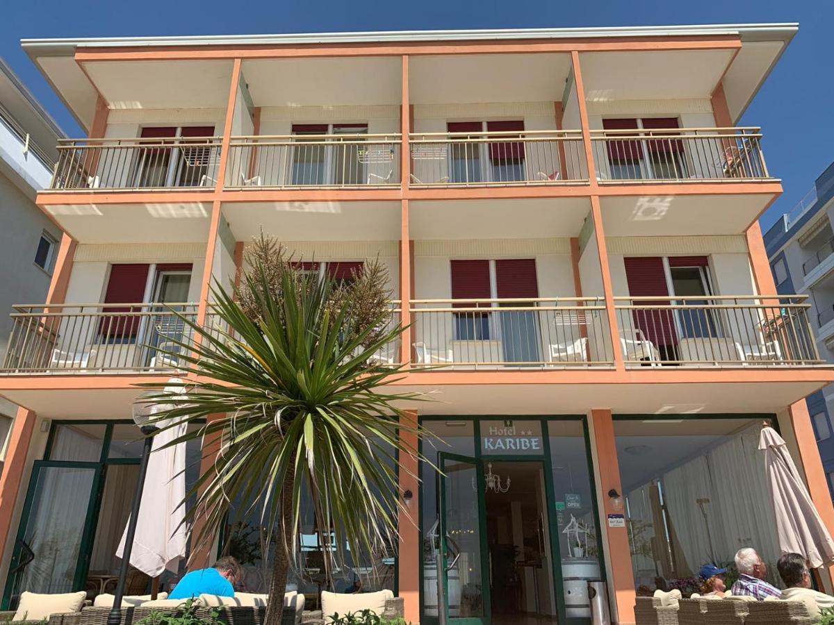 Hotel Karibe Bibione Esterno foto